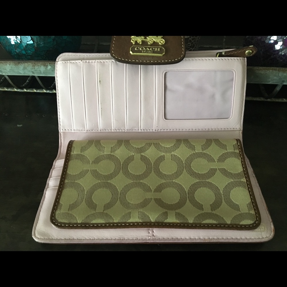Authentic Coach Wallet - Picture 2 of 4